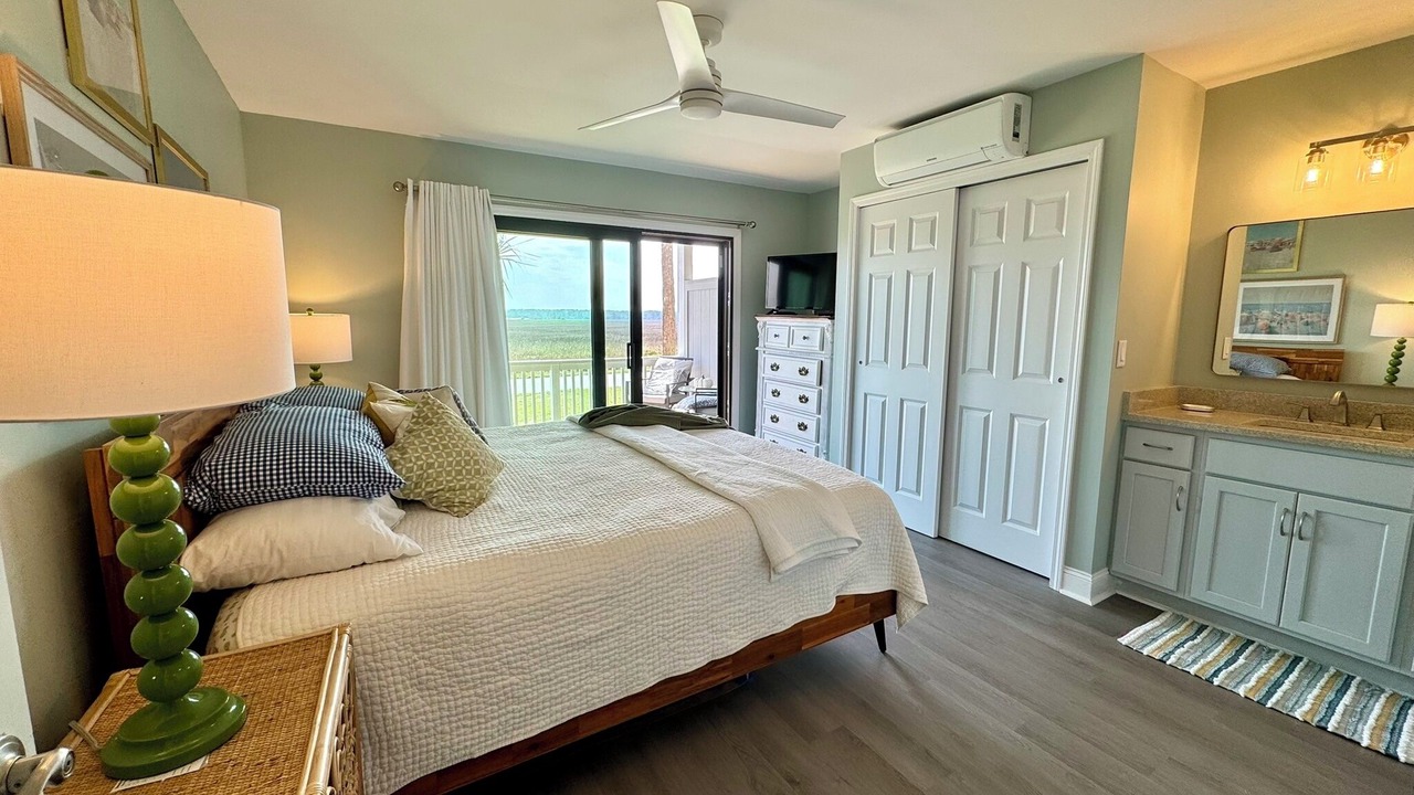 Photo of Bedroom in Oceanmarsh Subdivision