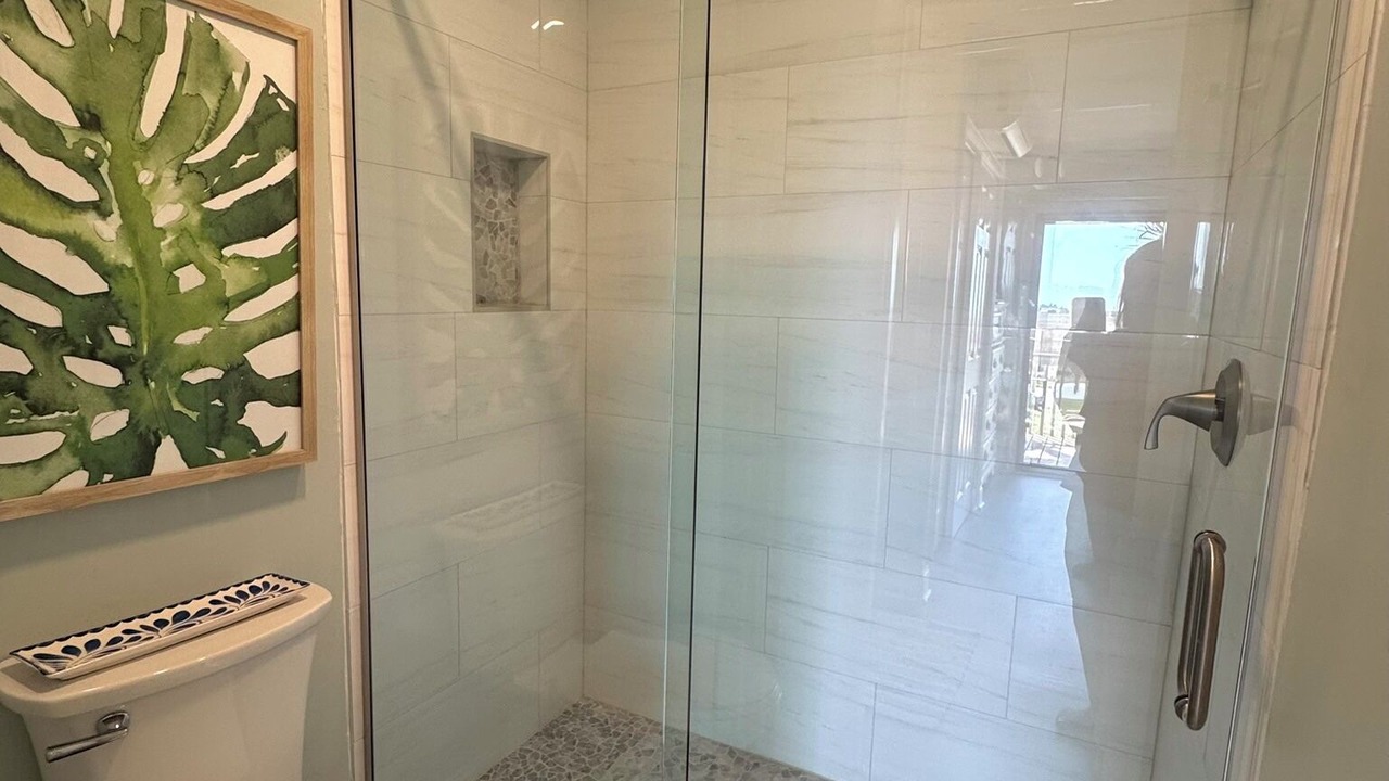 Photo of Bathroom in Oceanmarsh Subdivision