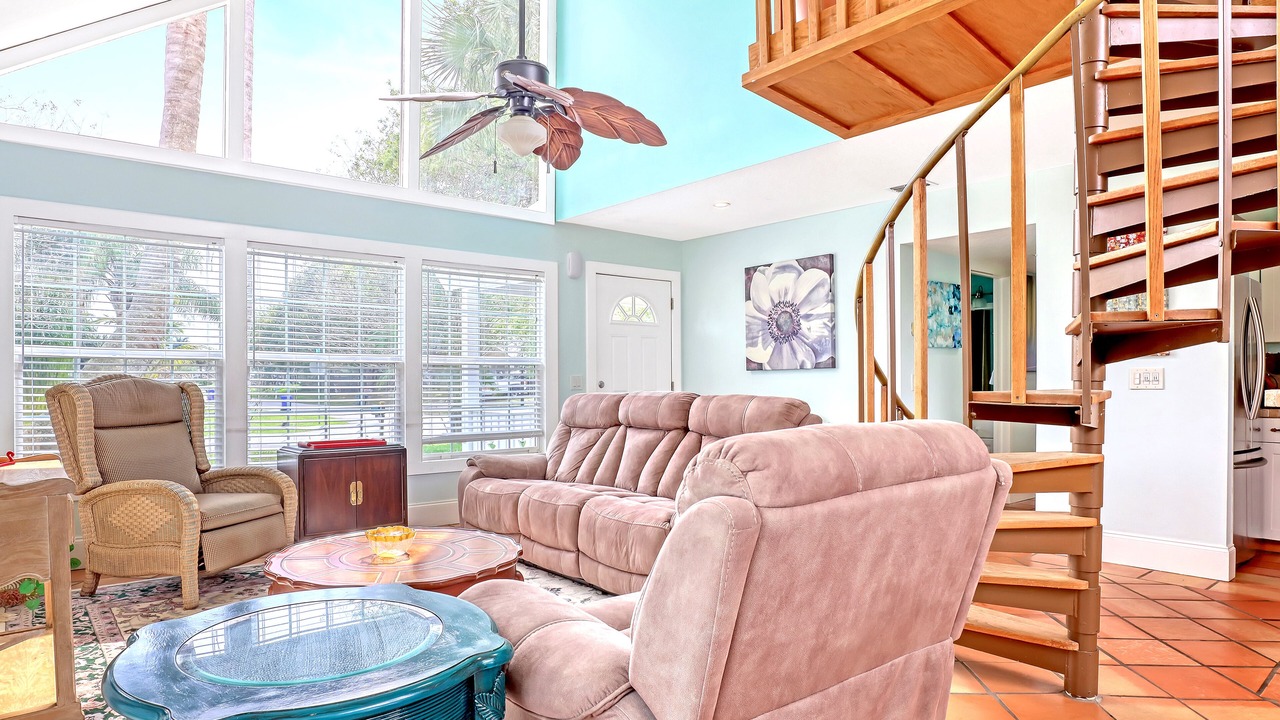 Photo of Livingroom in Sebastian Highlands
