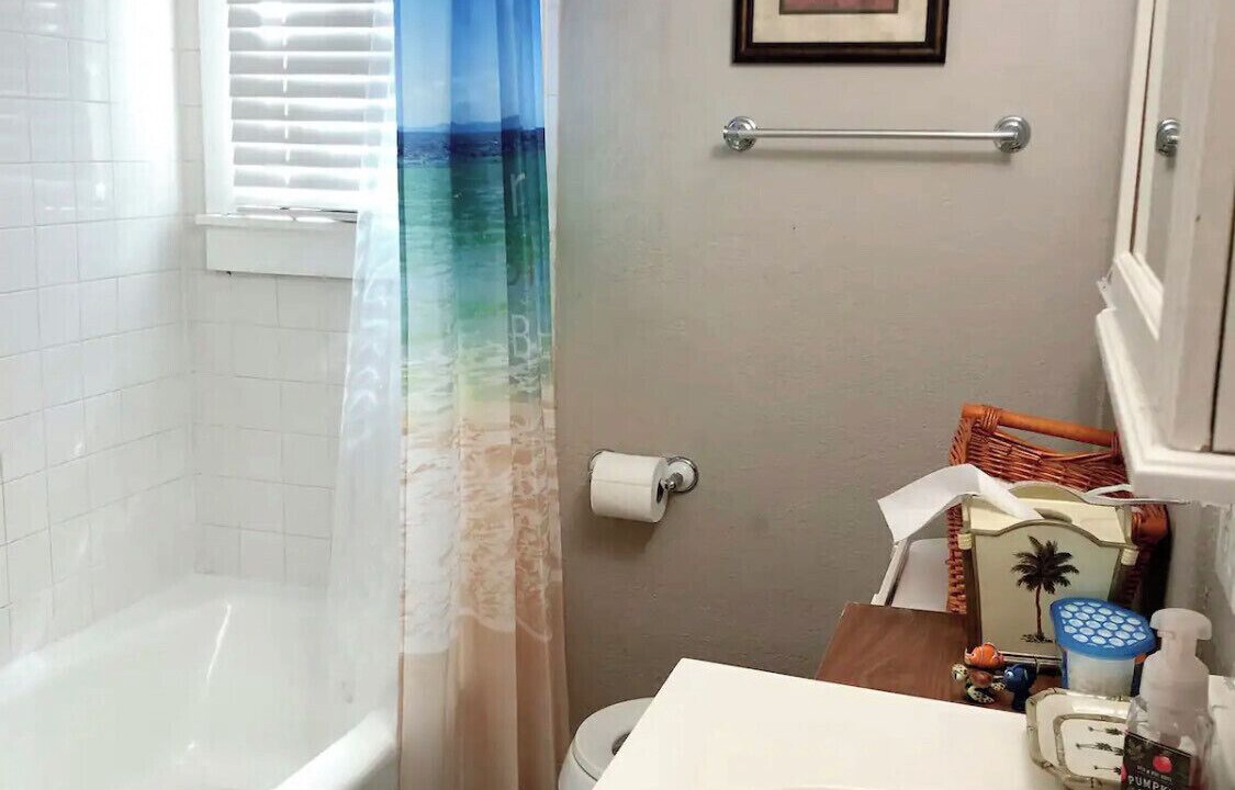 Photo of Bathroom in Lawsona - Fern Creek