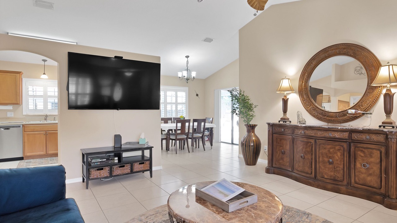 Photo of Livingroom in Sebastian Highlands