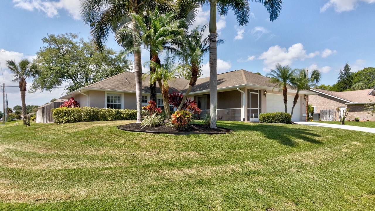 Photo of Outdoor in Sebastian Highlands