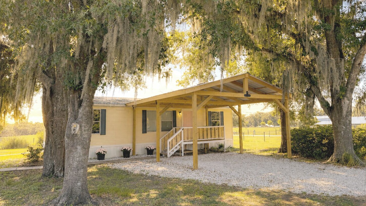 Photo of Outdoor in Fish Hawk