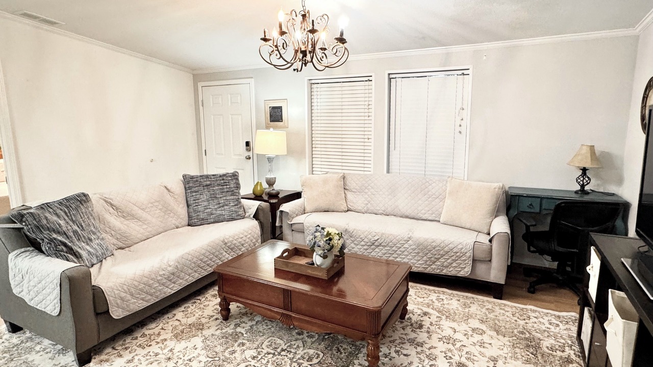 Photo of Livingroom in Fish Hawk