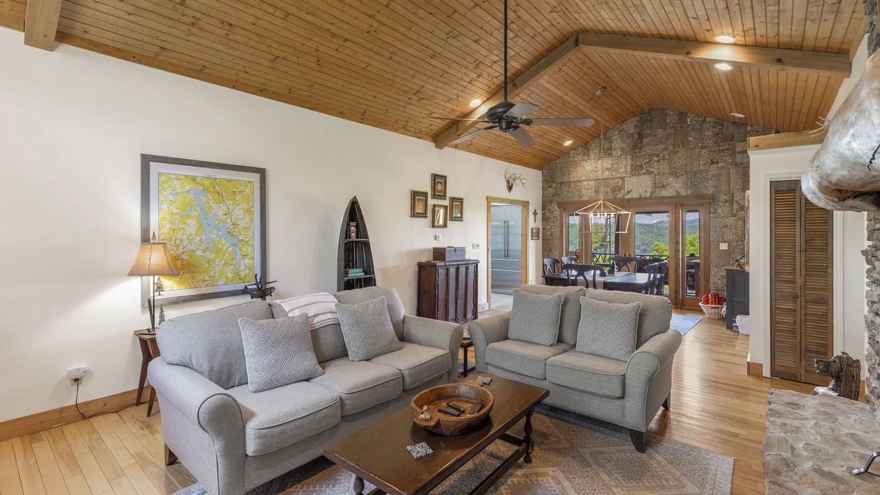 Photo of Livingroom in Glenville