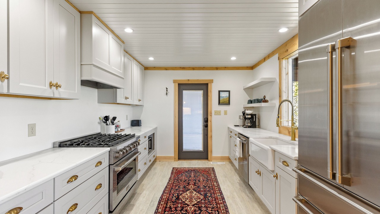 Photo of Kitchen in Glenville