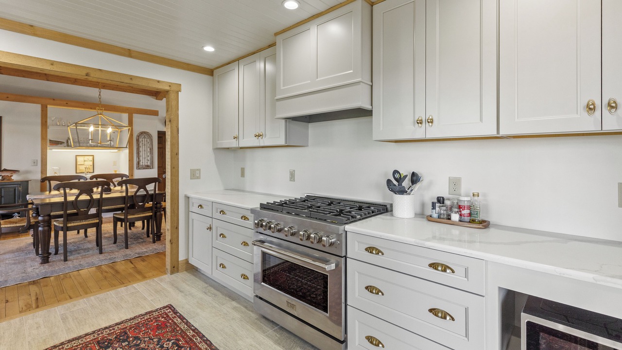 Photo of Kitchen in Glenville