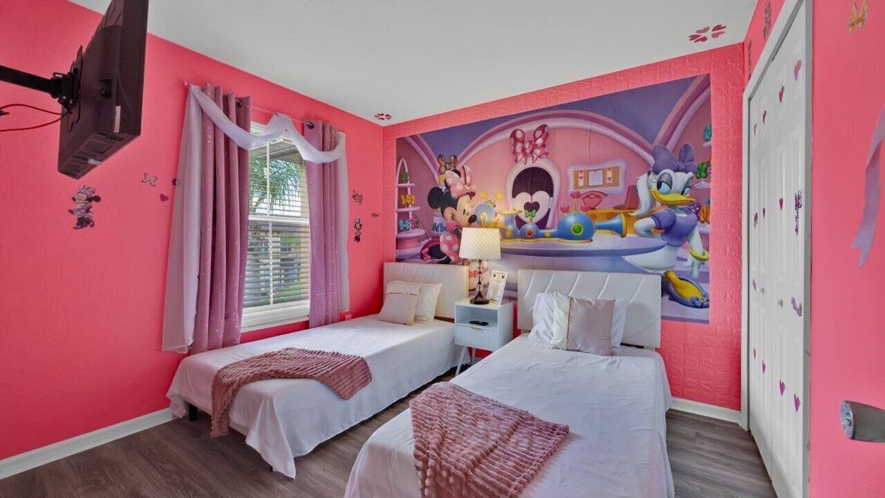 Photo of Bedroom in Regal Palms