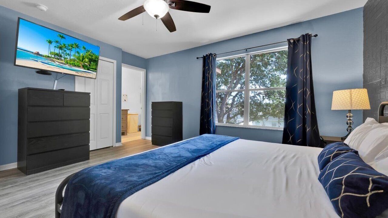 Photo of Bedroom in Regal Palms