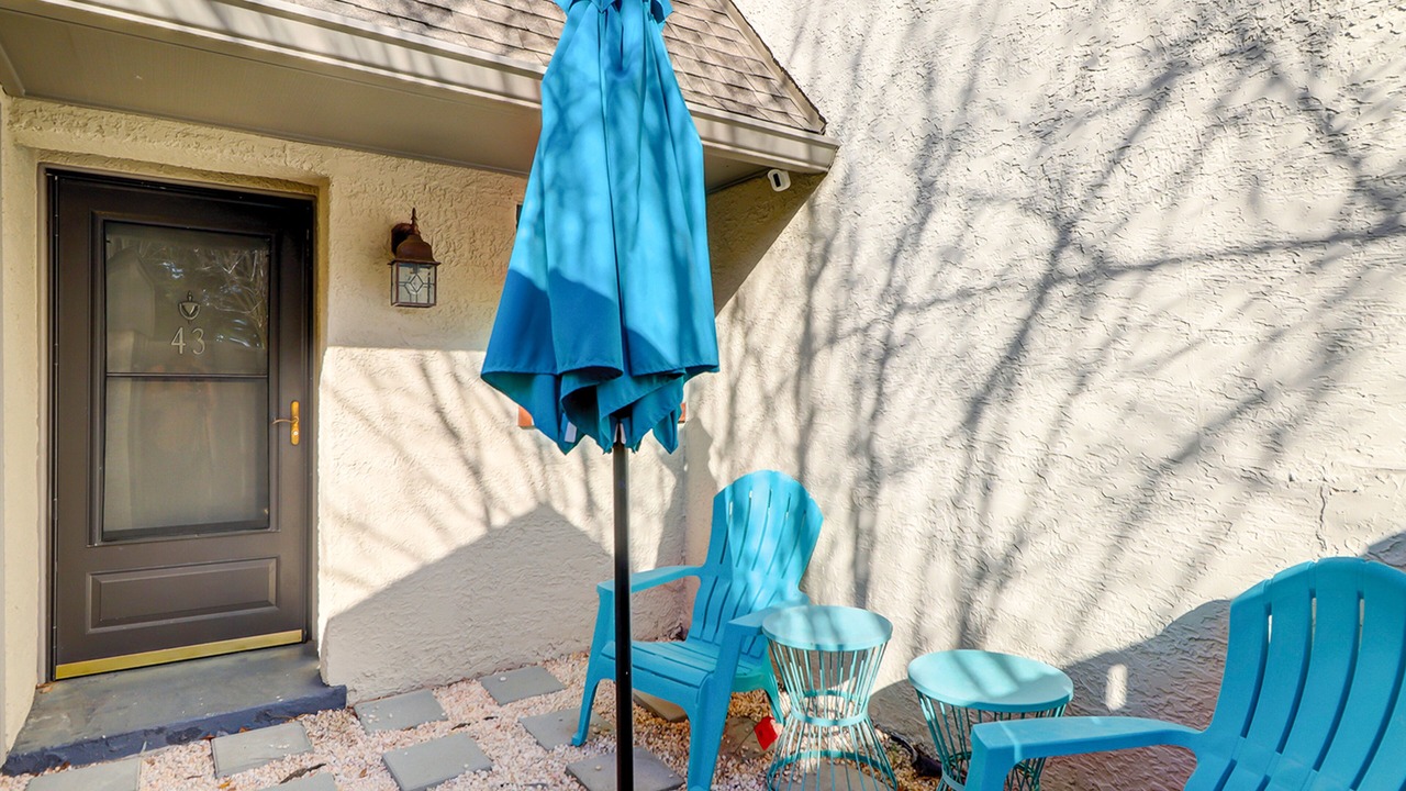 Photo of Patio Balcony in Folly Field