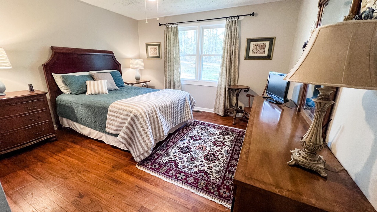Photo of Bedroom in Evans