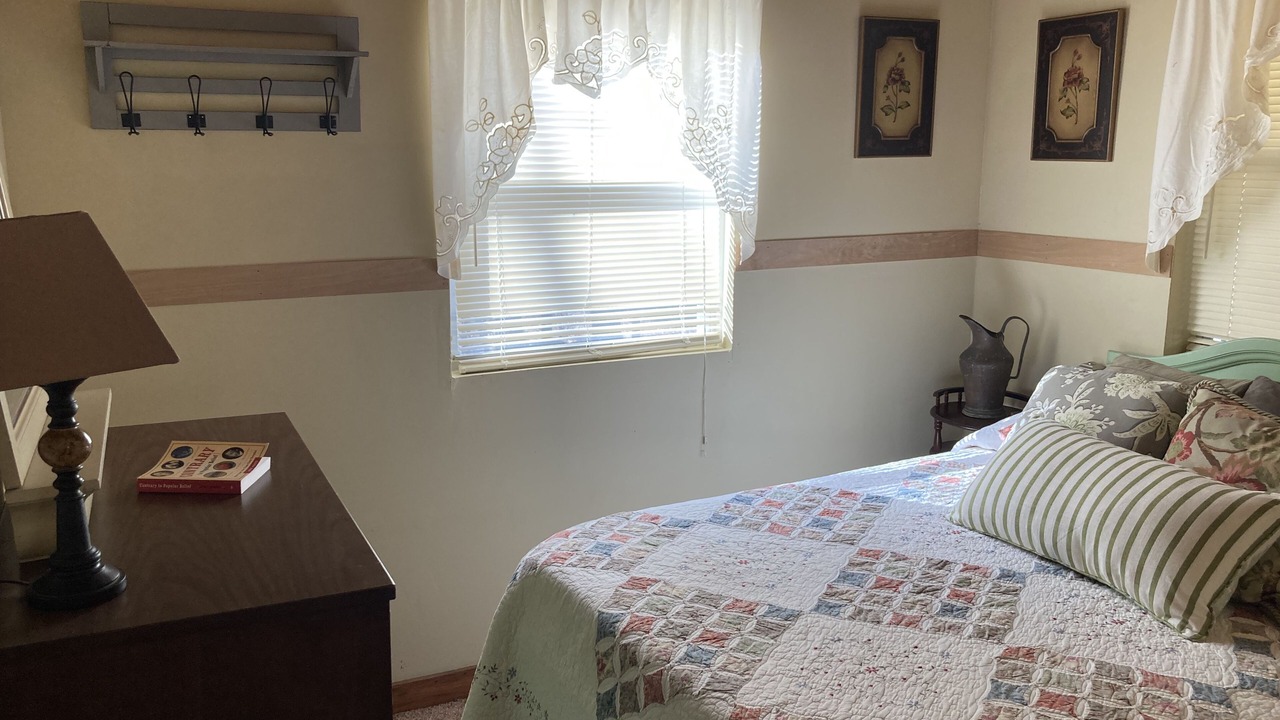 Photo of Bedroom in Folkston