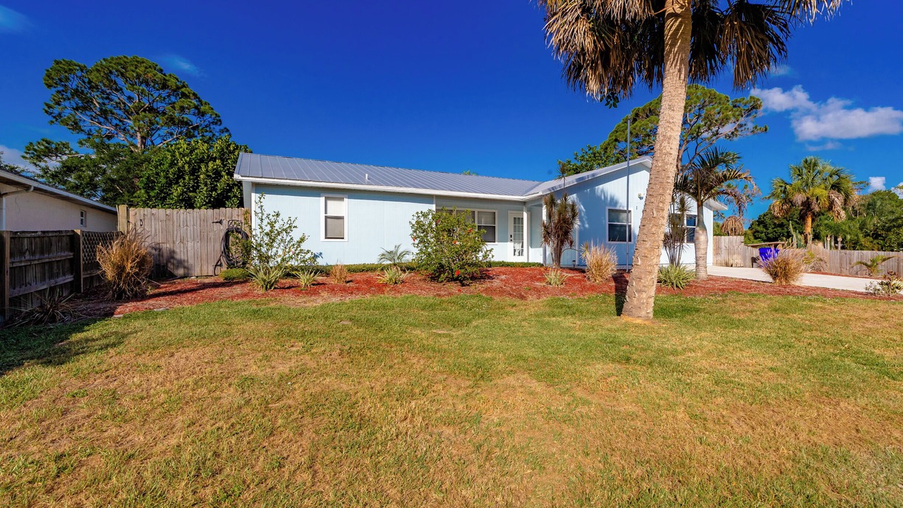 Photo of Outdoor in Sebastian Highlands