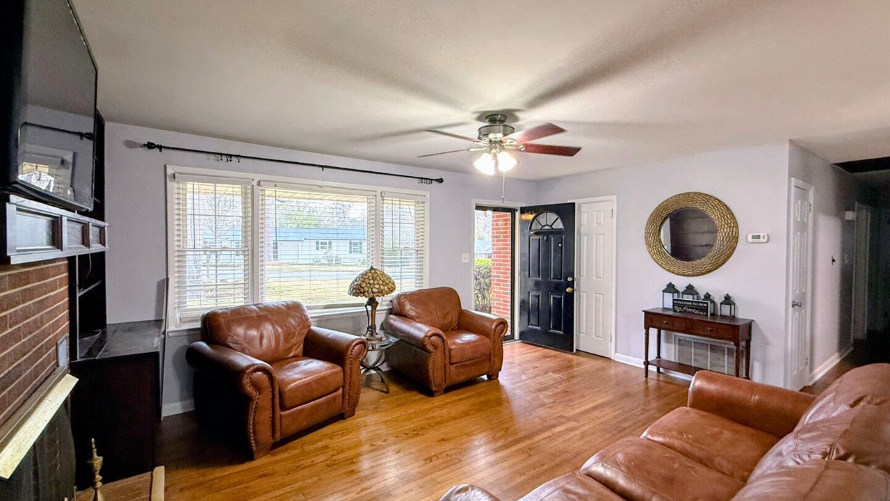 Photo of Livingroom in National Hills