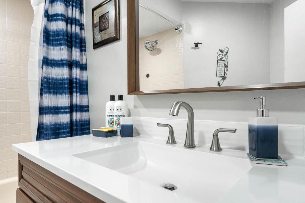 Photo of Bathroom in Ventura