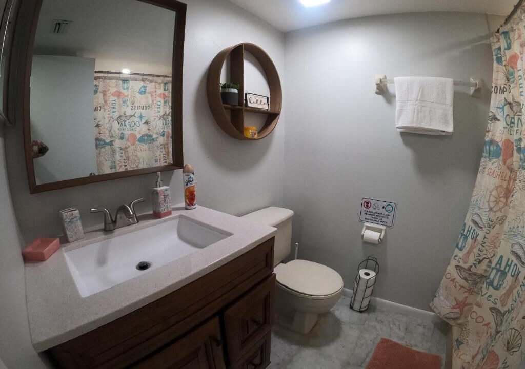 Photo of Bathroom in Ventura