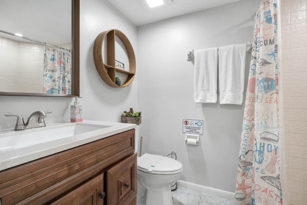Photo of Bathroom in Ventura