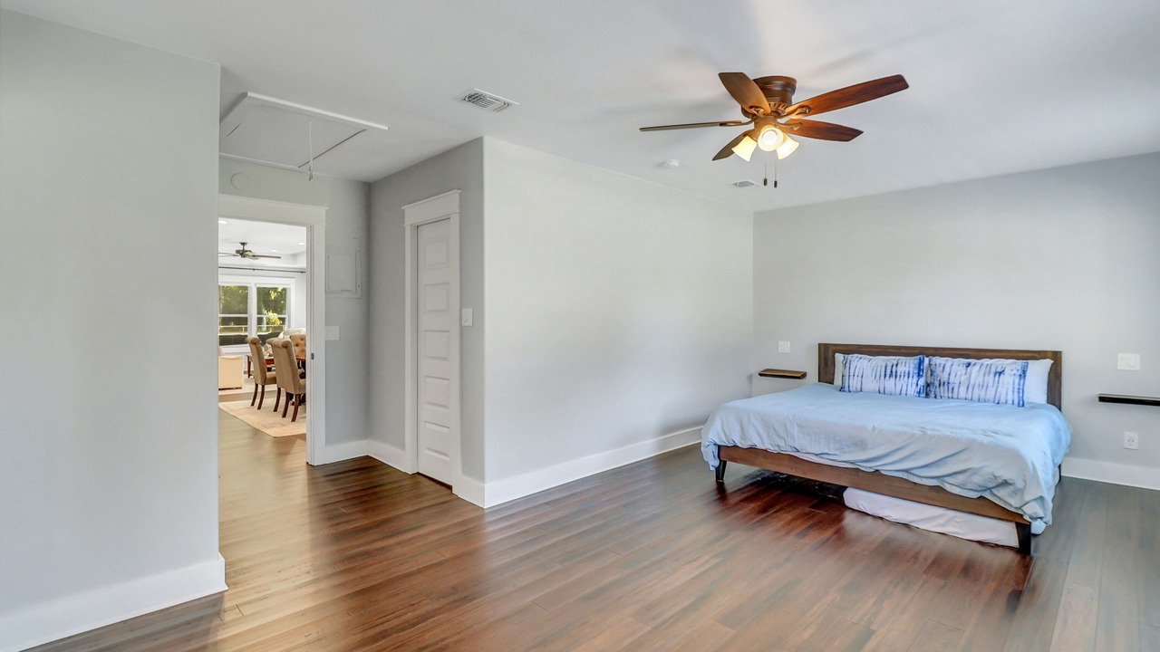 Photo of Bedroom in Garden City