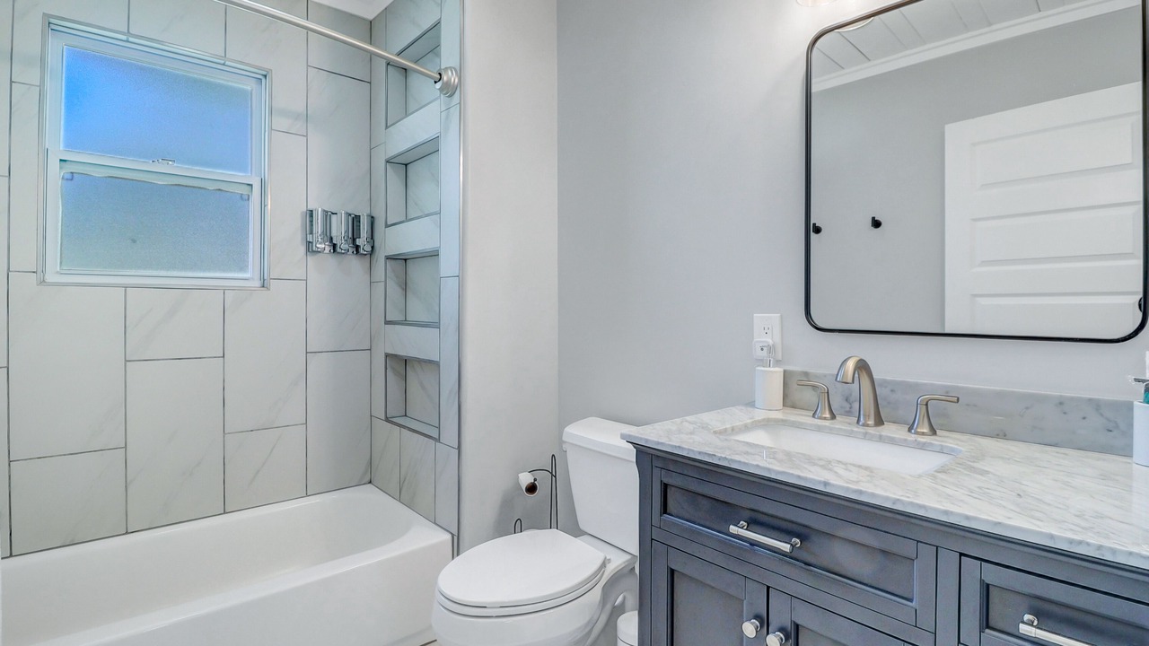 Photo of Bathroom in Garden City