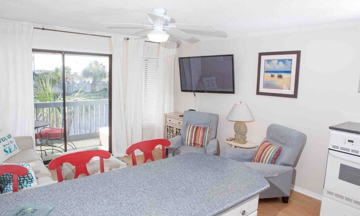 Photo of Livingroom in Tybee Island