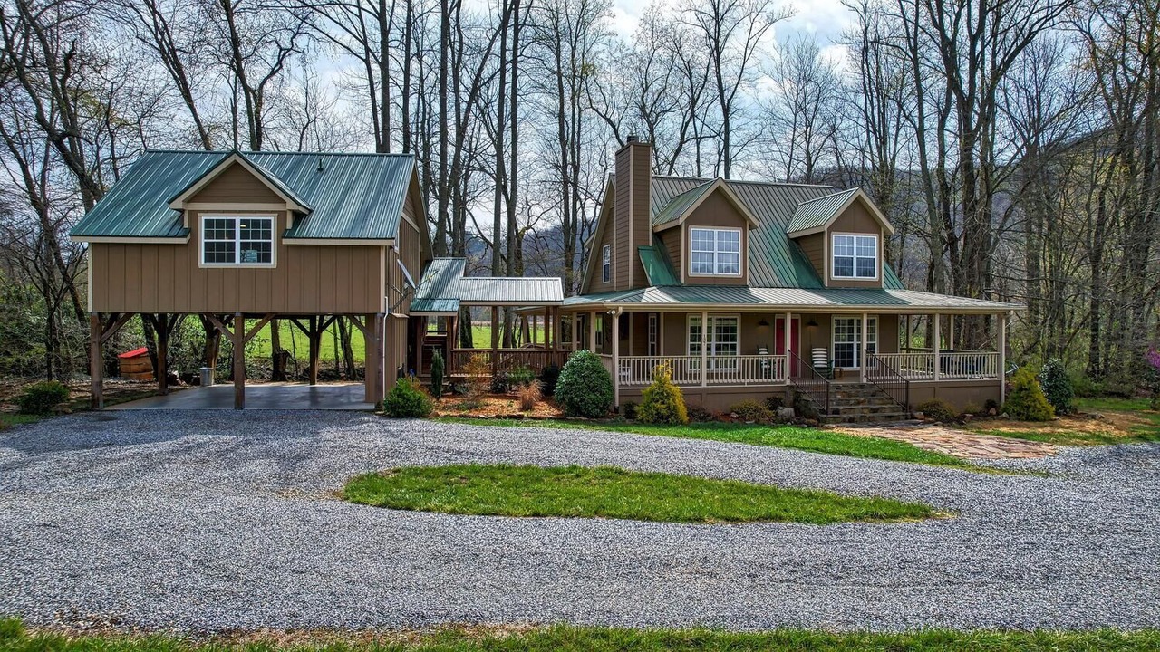 Photo of Others in Hayesville