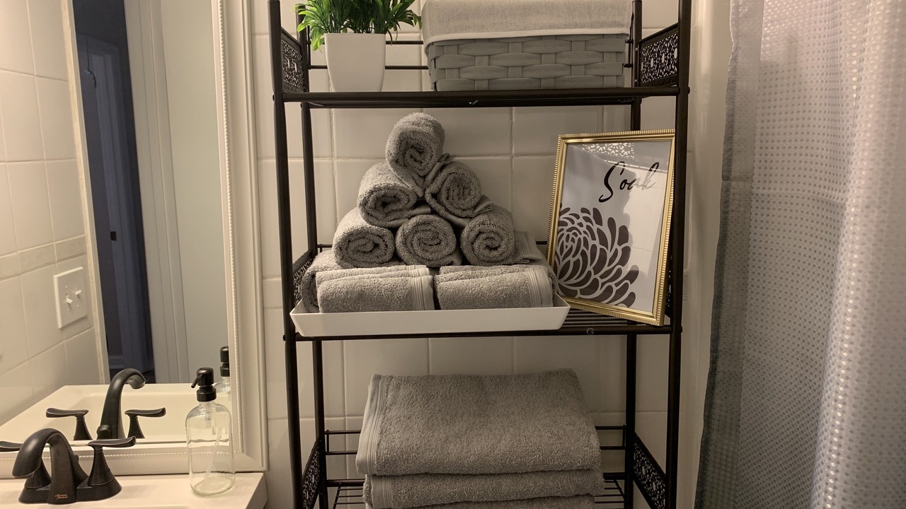 Photo of Bathroom in Whitemarsh Island