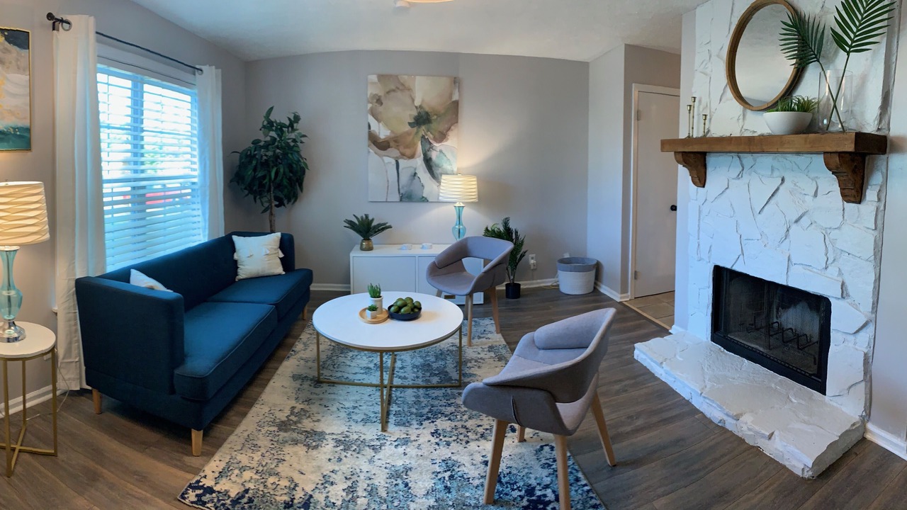 Photo of Livingroom in Whitemarsh Island