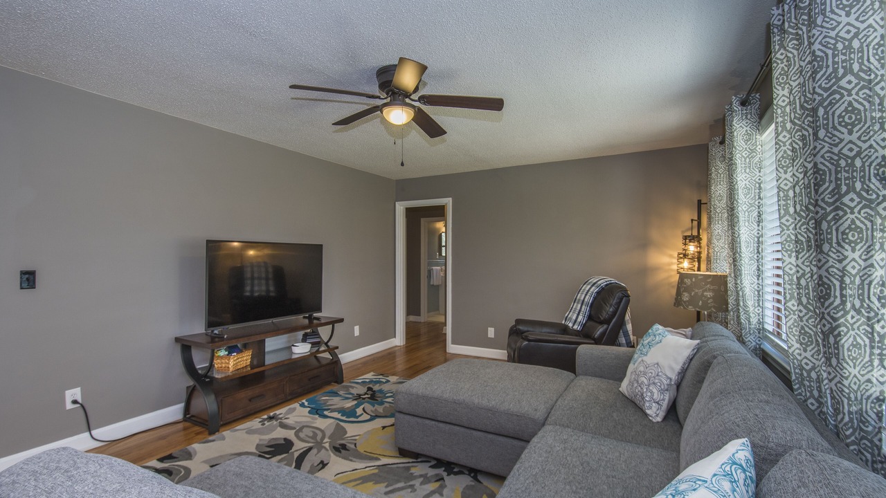 Photo of Livingroom in West Columbia