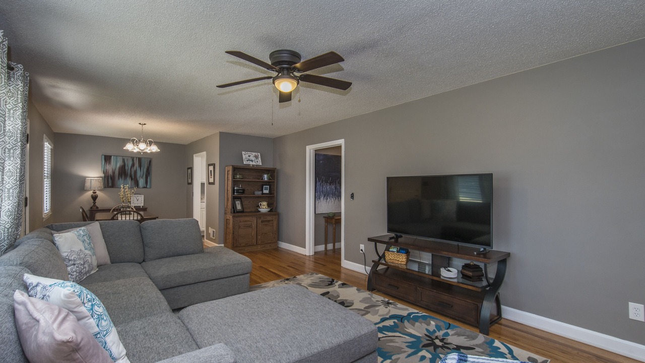 Photo of Livingroom in West Columbia