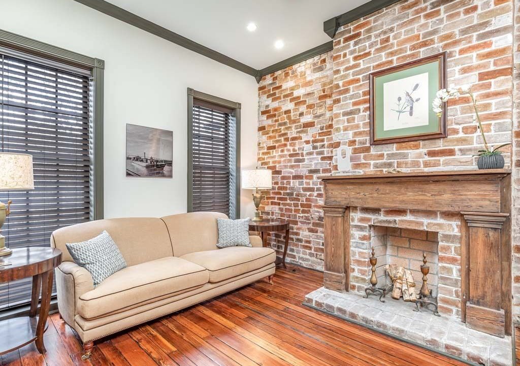Photo of Livingroom in Savannah Victorian District