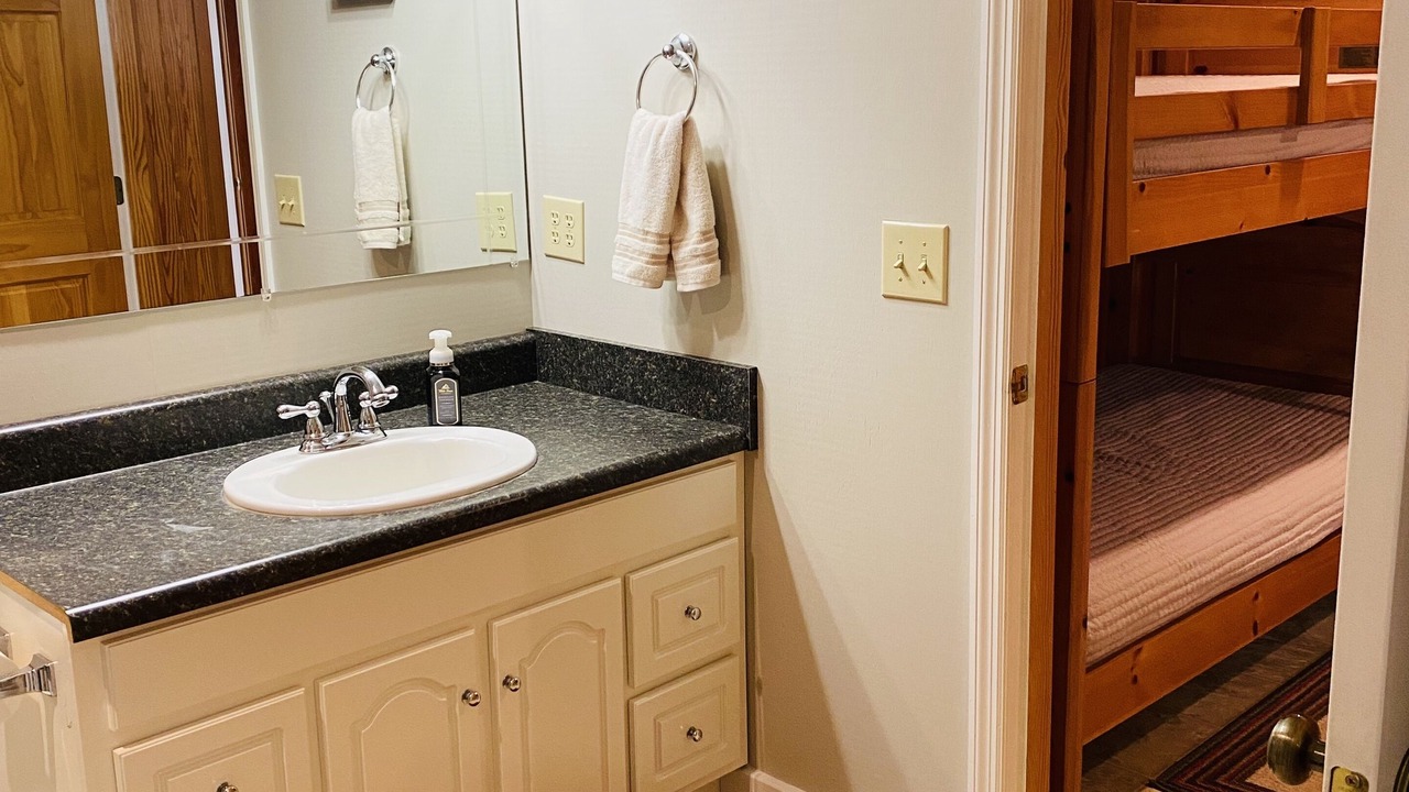Photo of Bathroom in Appling County