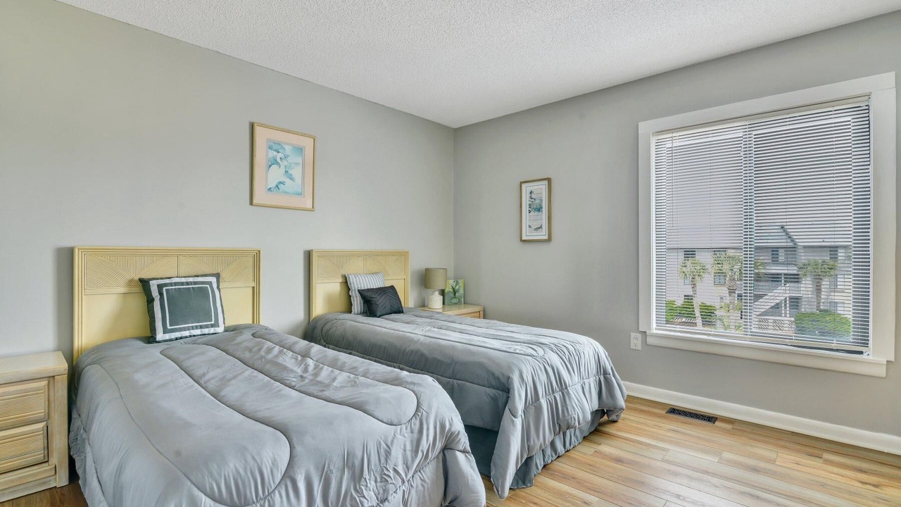 Photo of Bedroom in Oceanmarsh Subdivision