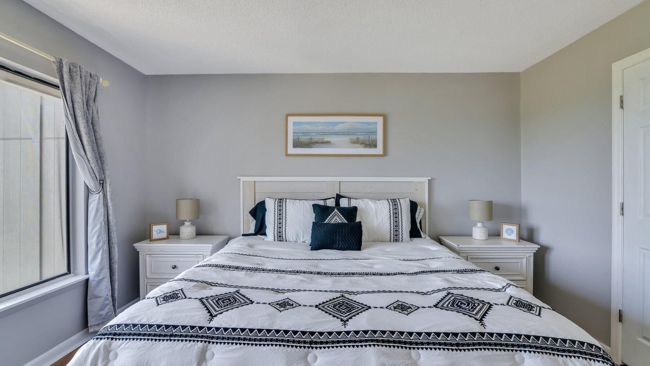 Photo of Bedroom in Oceanmarsh Subdivision