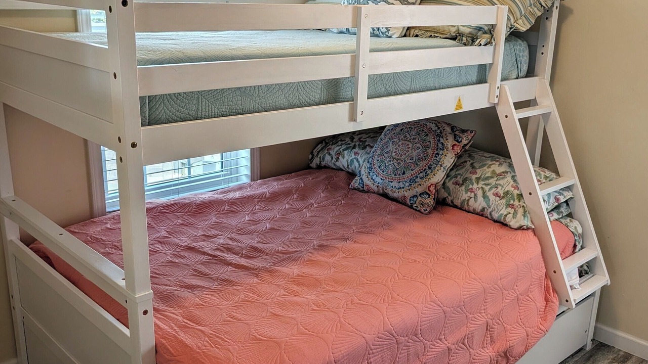 Photo of Bedroom in Nettles Island