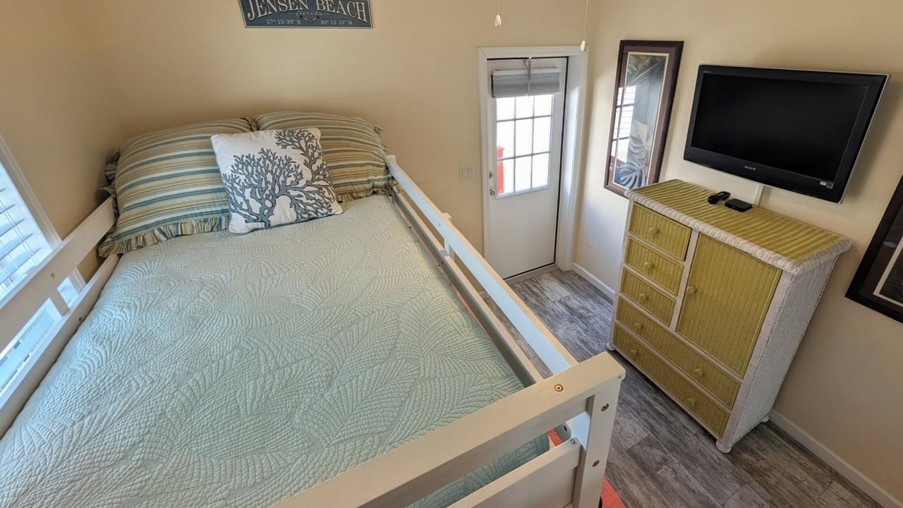 Photo of Bedroom in Nettles Island