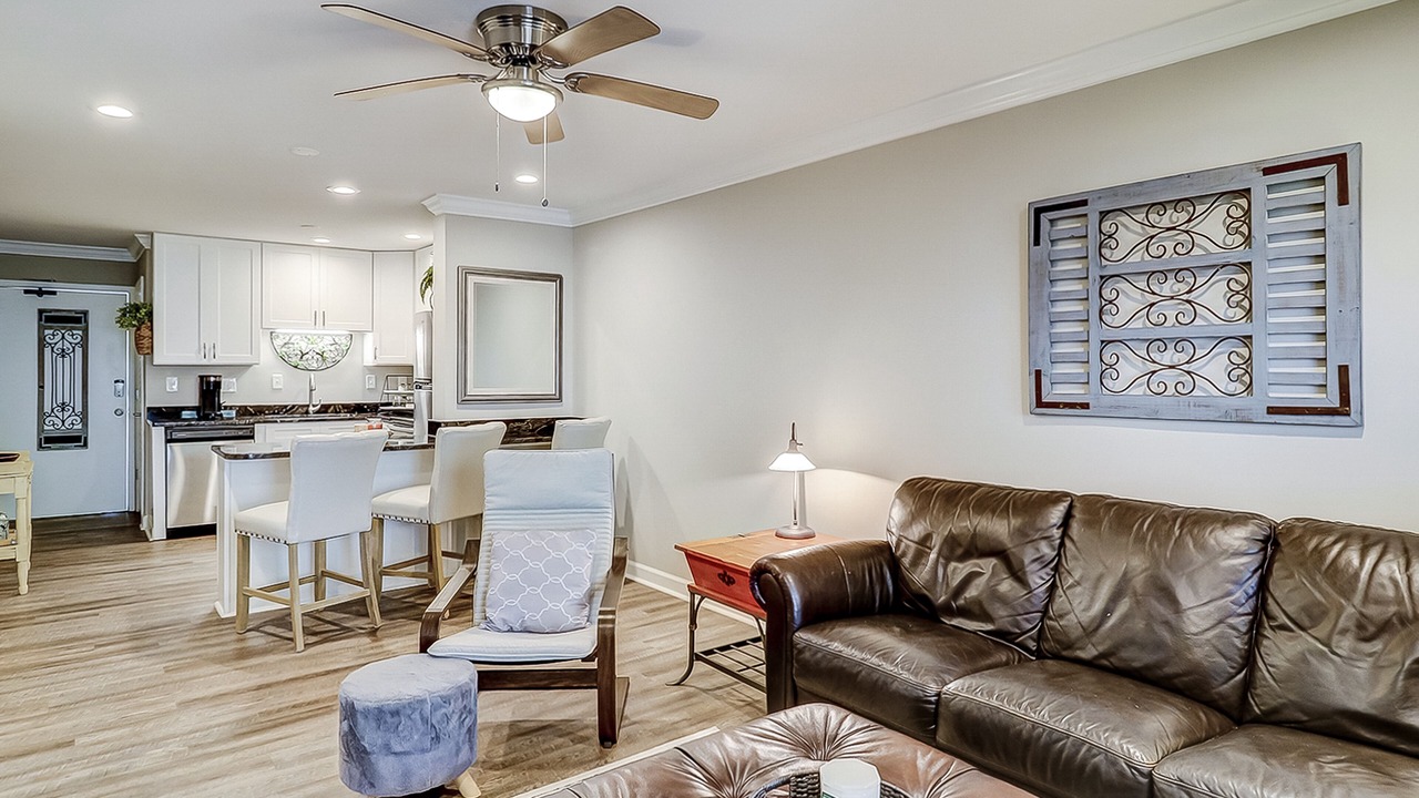 Photo of Livingroom in Palmetto Dunes