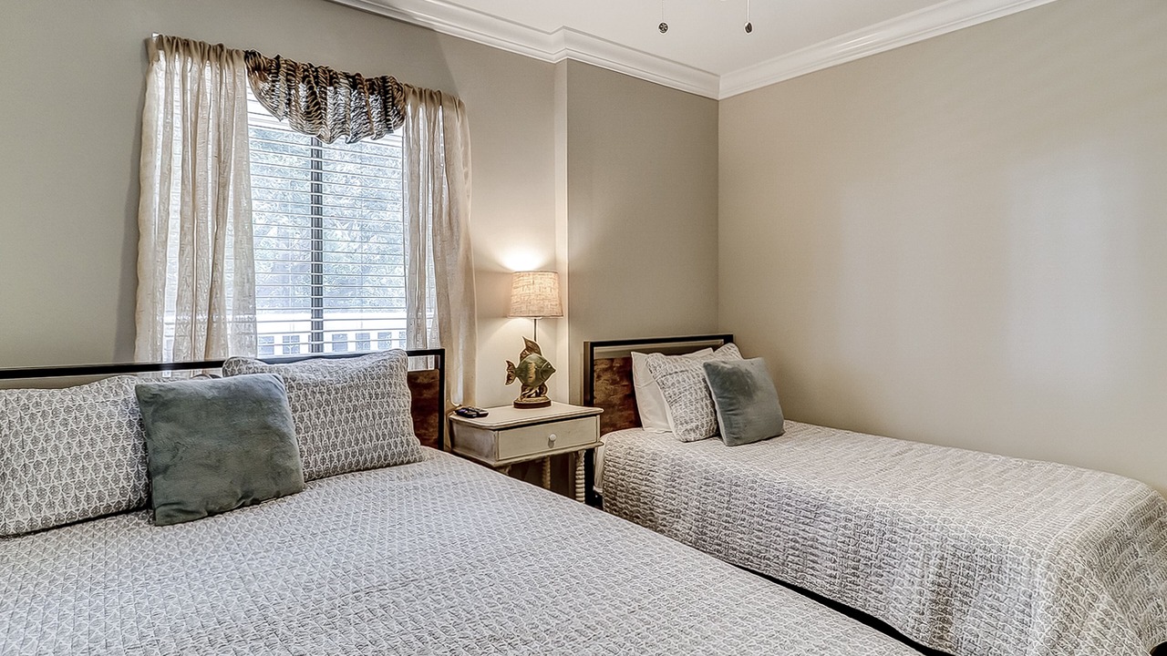 Photo of Bedroom in Palmetto Dunes