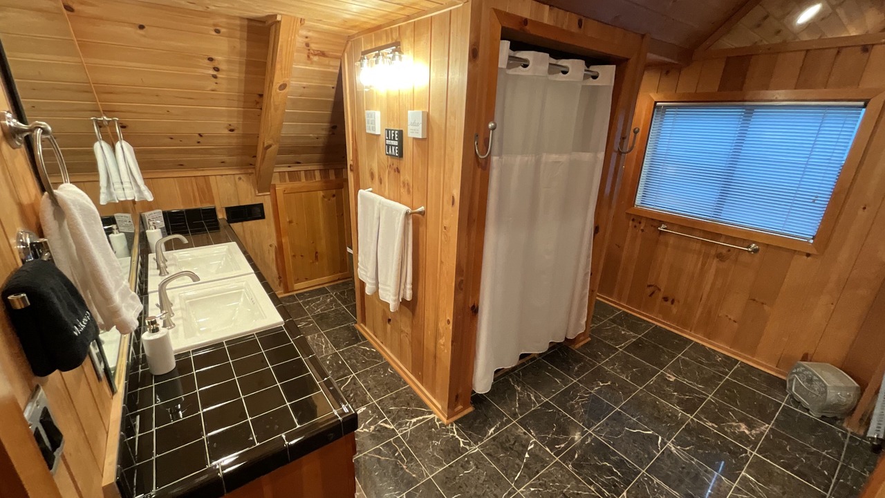 Photo of Bathroom in Six Mile