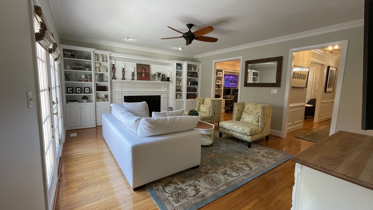 Photo of Livingroom in Evans