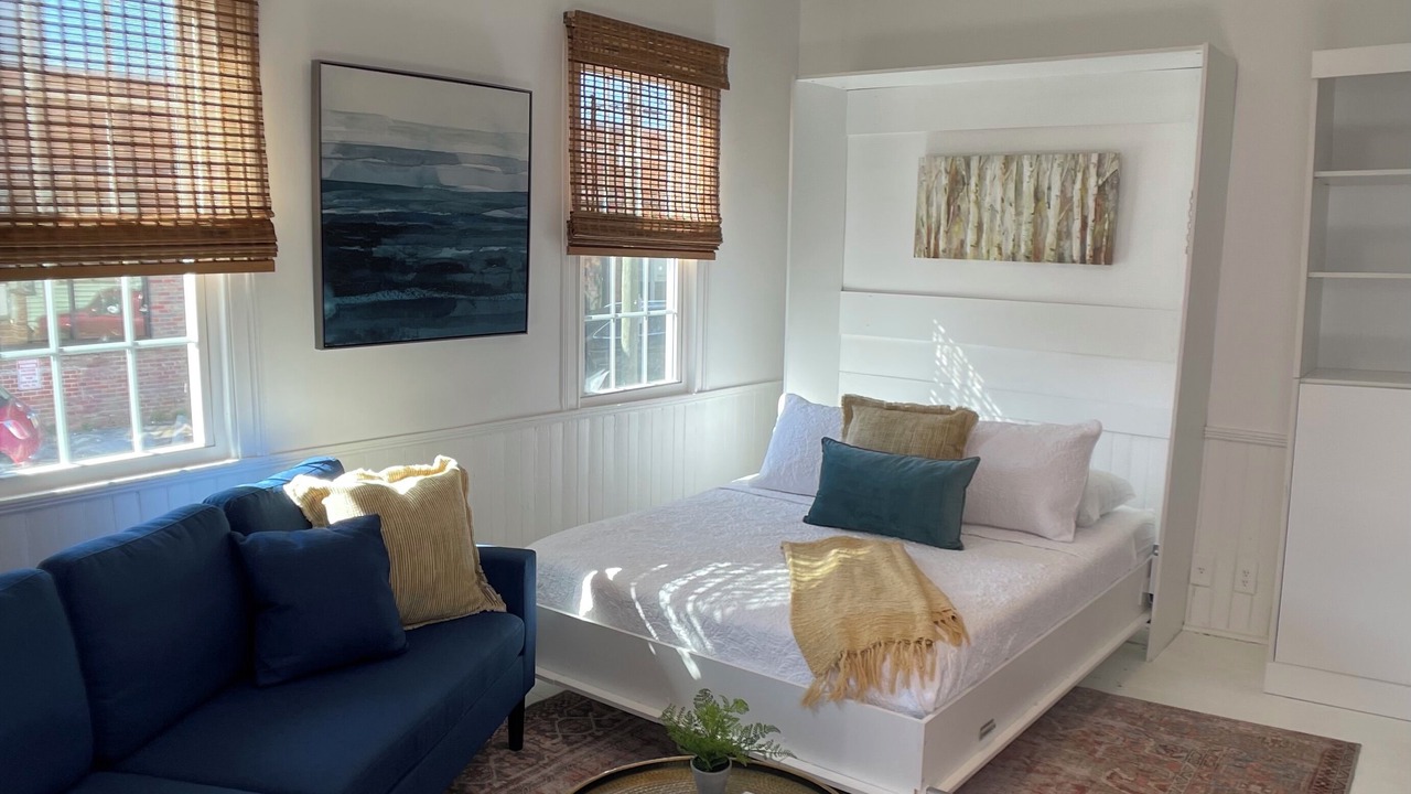 Photo of Livingroom in Westside