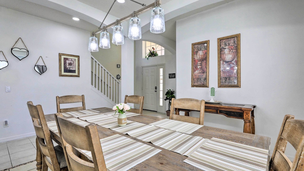 Photo of Livingroom in Seasons