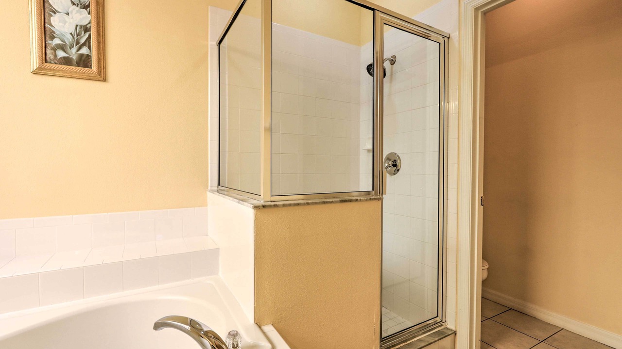 Photo of Bathroom in Seasons