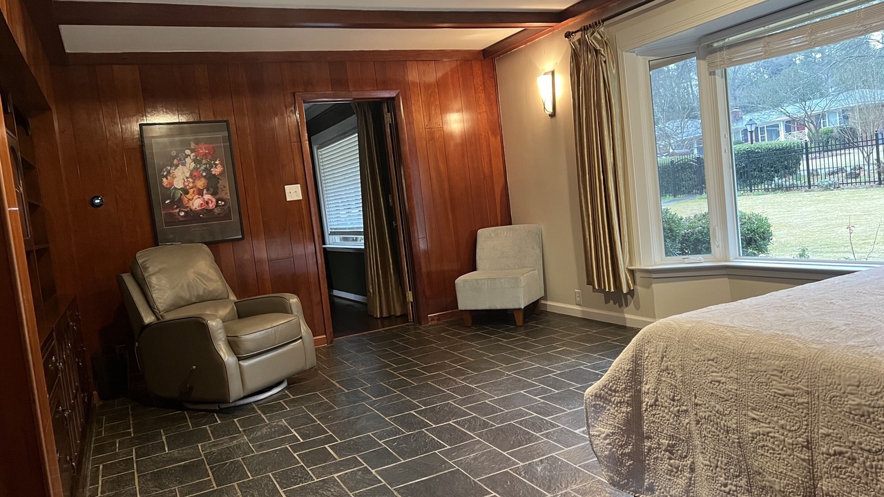 Photo of Bedroom in Summerville
