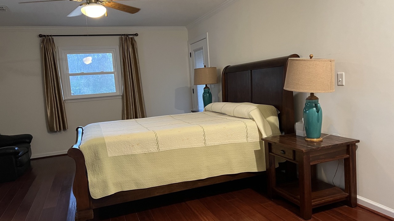 Photo of Bedroom in Summerville