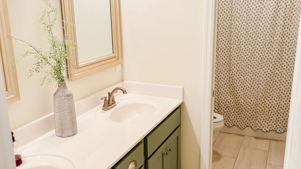 Photo of Bathroom in Martinez