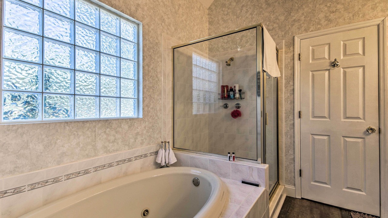 Photo of Bathroom in Appling