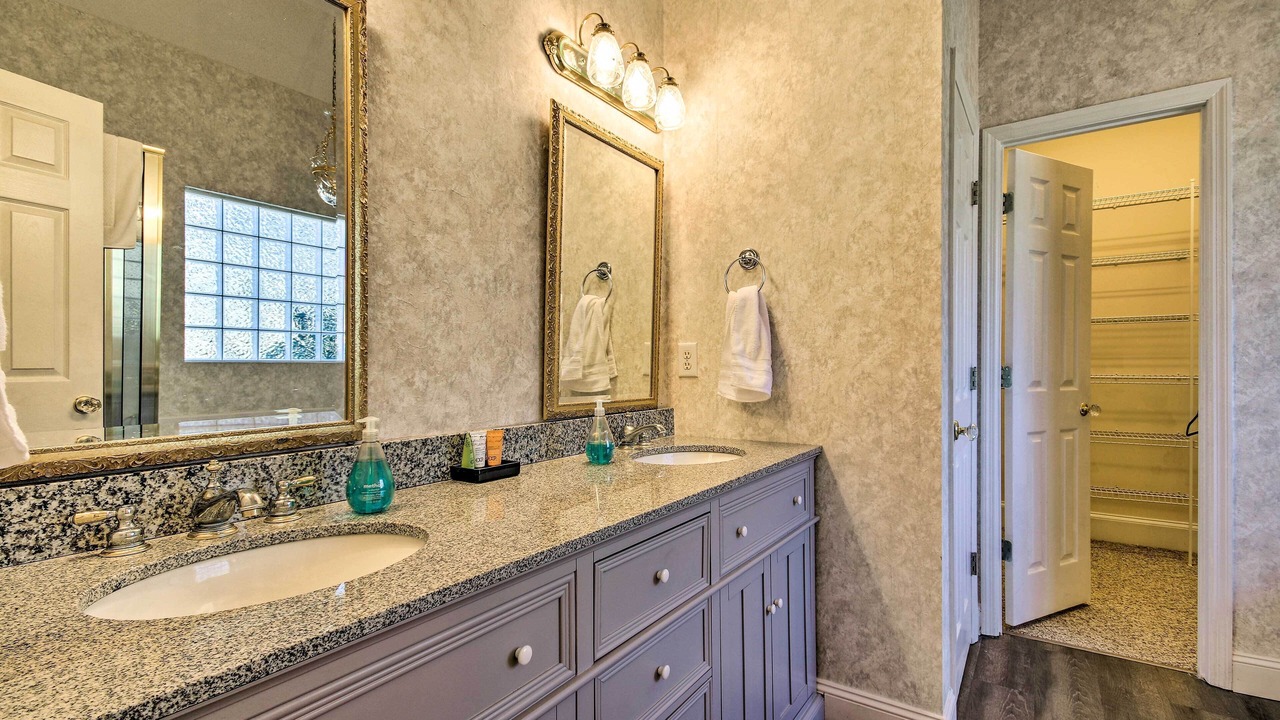 Photo of Bathroom in Appling