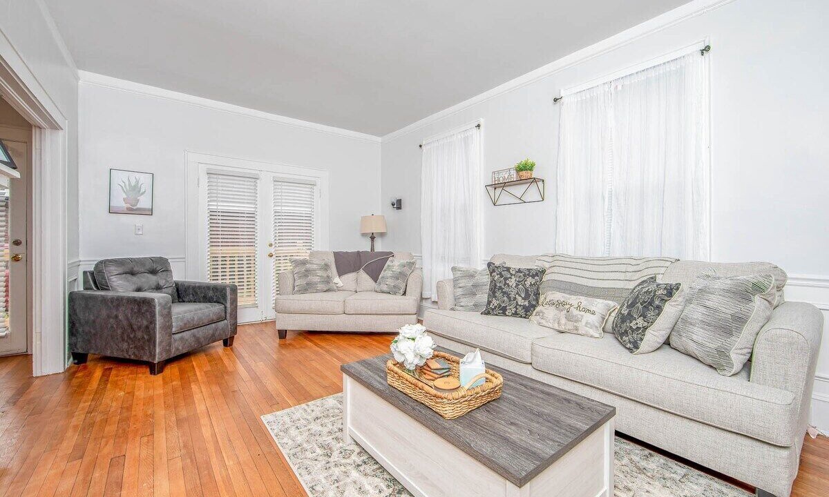 Photo of Livingroom in Terry Sanford