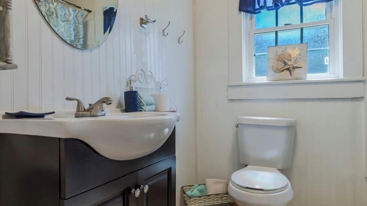 Photo of Bathroom in Salem