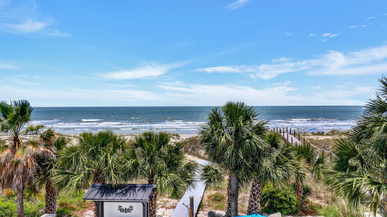 Photo of Patio Balcony in North Forest Beach